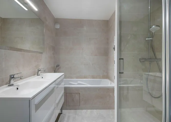 Triplex Pour 12 - 400m De La Des Libraires Pornichet